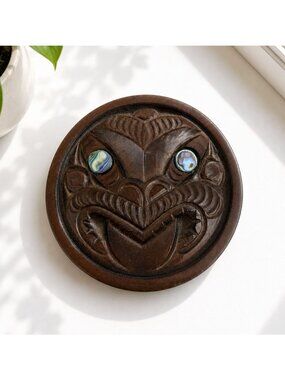 Vintage Round Pacific Islands Carved Wooden Trinket Box With Abalone Inlay Eyes